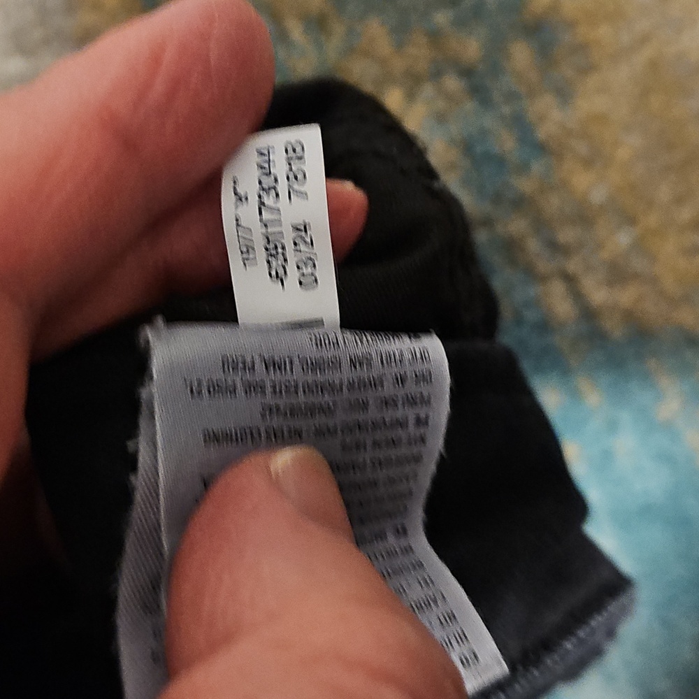 Women's Shorts - Picture 9 of 9